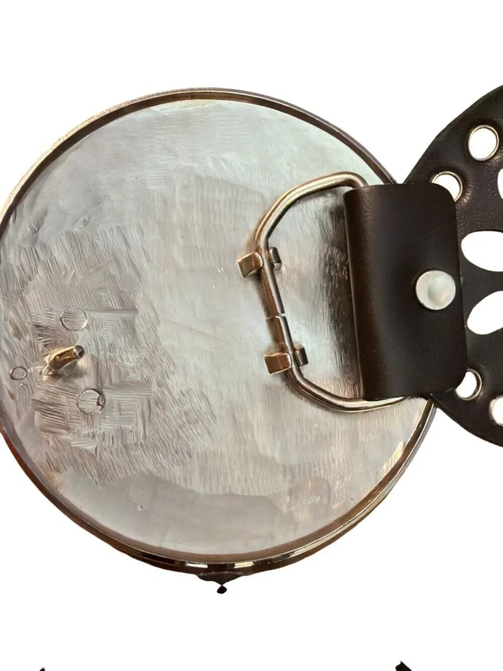 Vtg Y2K Western Style Faux Leather Silver Tone Belt Round Buckle Laser Cut 43